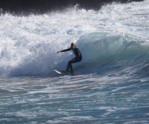 surfguide algarve always finds a wave