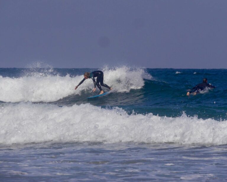mr surf guide algarve backside snap summer waves
