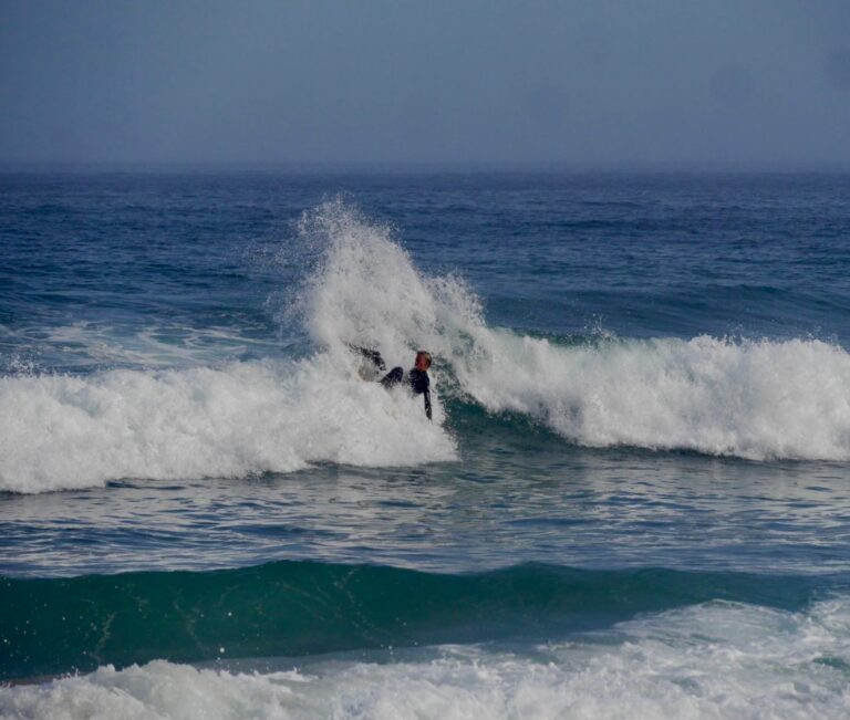 spray it, surf guide algarve unknown shredder