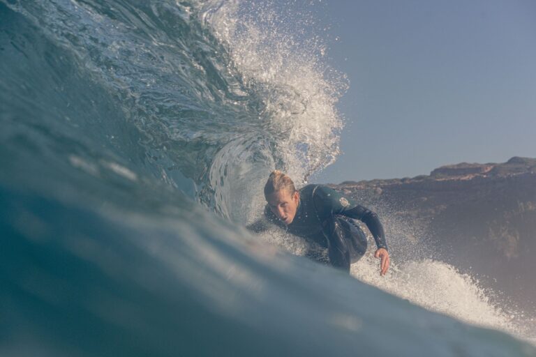 summer barrels with surf guide algarve and giancarlos