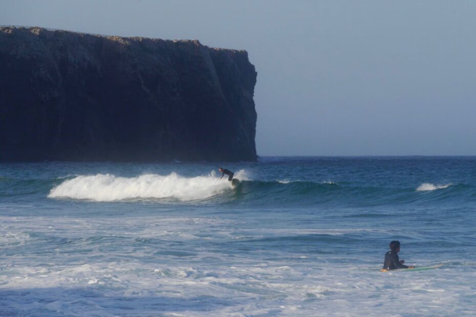 surf guide algarve and friends fun size tonel