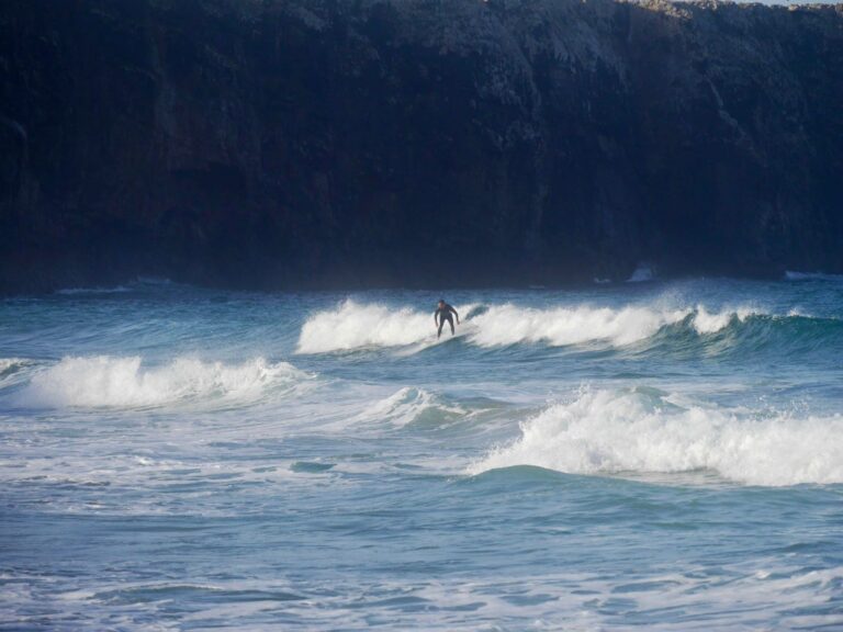 surf guide algarve guest surfing tonel