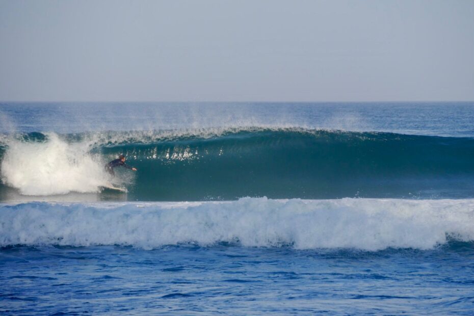 cordoama big barrel surf guide algarve