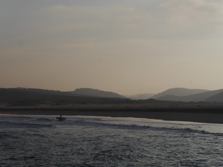 sunrise session with surf guide algarve bordeira