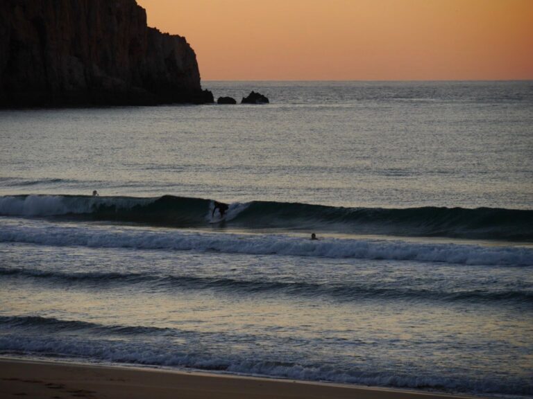 surf guide algarve orange sky mareta