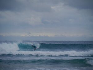 backside turn surf guide algarve