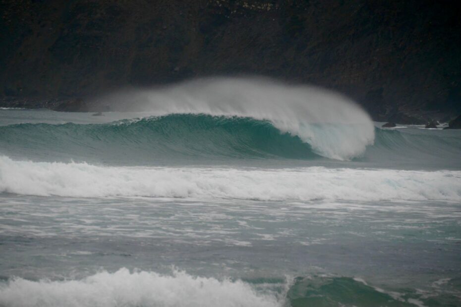 empty barrel surf guide algarve