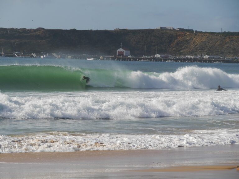 surf guide algarve barrel time