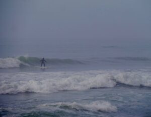 surf guide algarve big swell porto de mos lagos