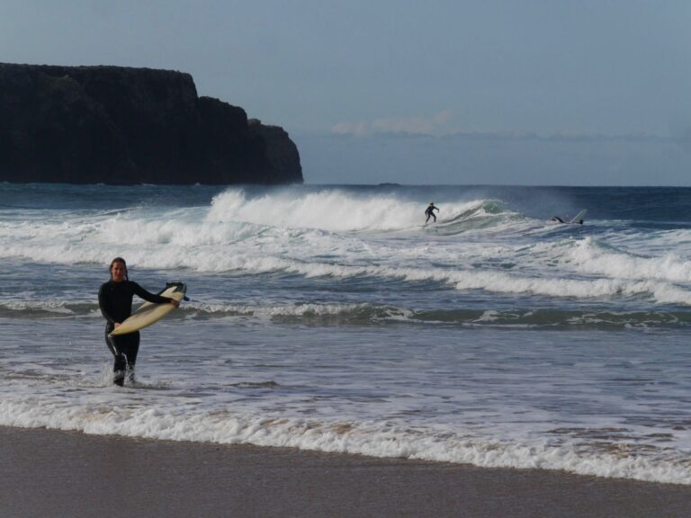 surf guide algarve surfergirl