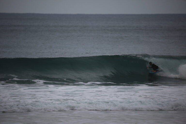 rainbow barrel 3 surf guide algarve