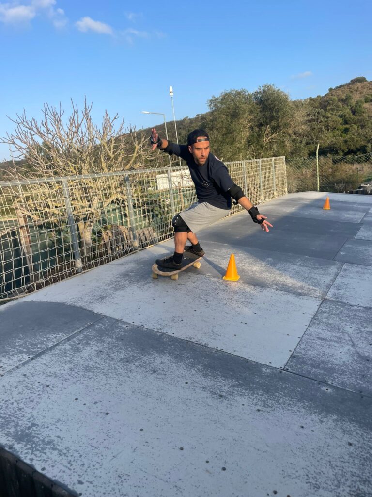 surfskate training surf guide algarve