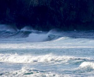 backside barrel surf guide algarve tonel sagres end of the world