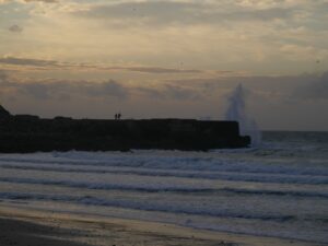 cabanas velhas waves and fisherman