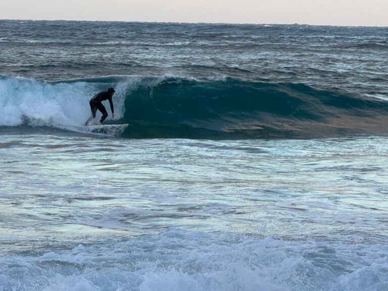 goofie has right of way on the lefts! surf guide algarve west side