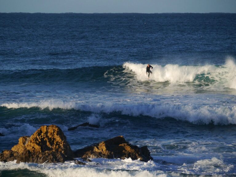 mellow right at tonel sagres end of the world