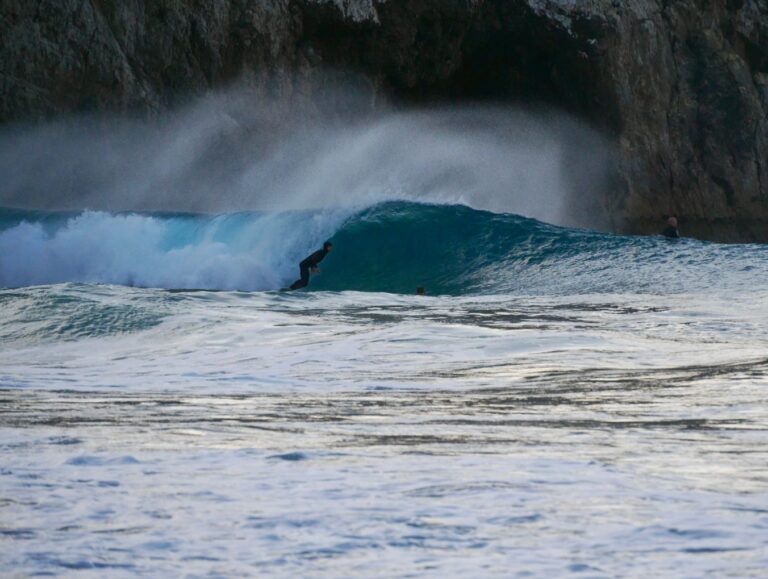 perfect wave beliche with surf guide algarve goofie