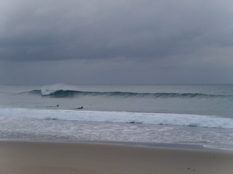 surf guide algarve empty line up perfect waves