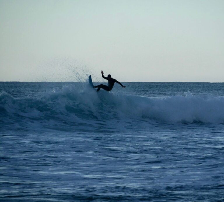 surf guide algarve turning it in another great morning