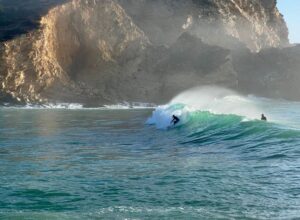 not as easy as it looks, surfing barranco with surf guide algarve