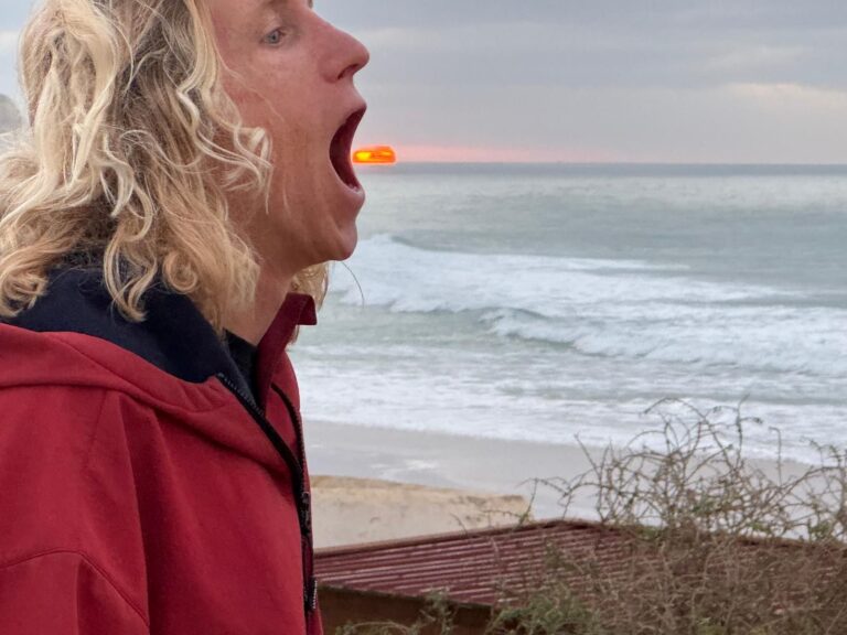 orange for breakfast surf guide algarve porto de mos