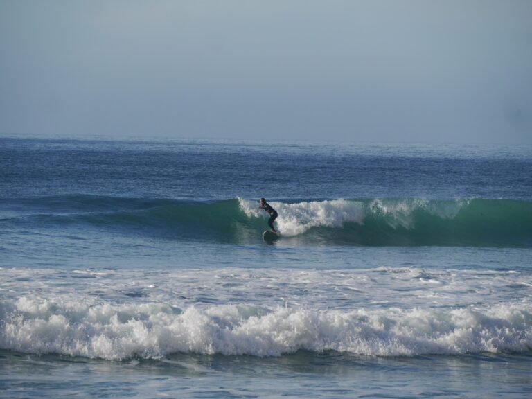 surfing mom going right surf guide algarve porto de mos