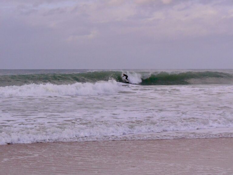 cabanas velhas surf guide algarve guest going right