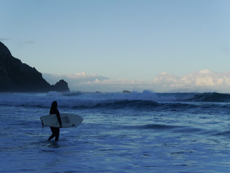 dawn patrol with surf guide algarve at castelejo