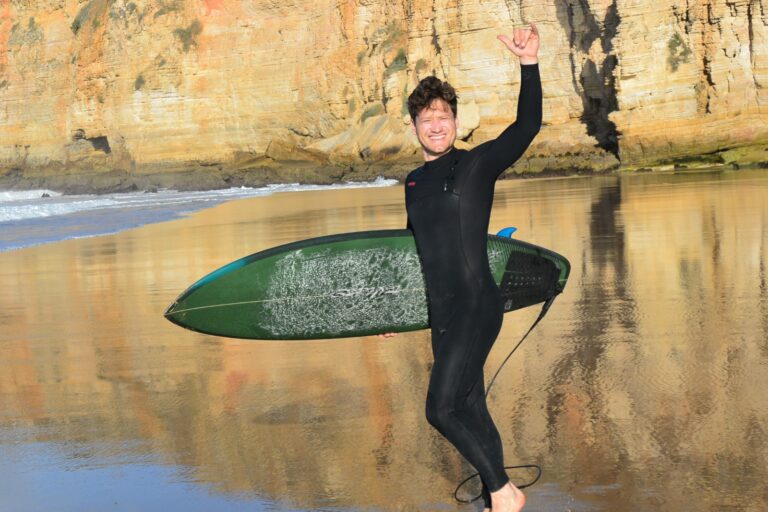 stoked surf guide algarve guest beliche shaka!