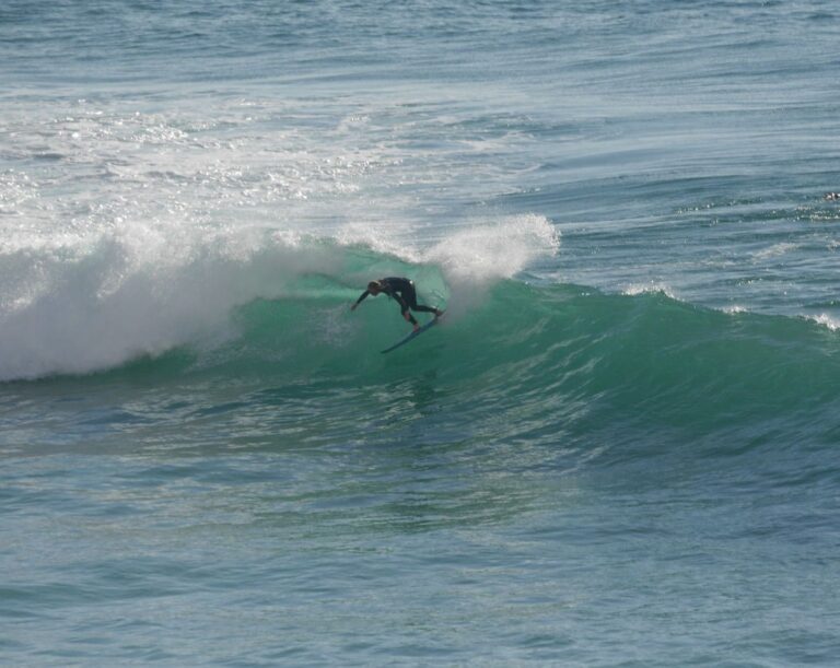 surf guide algarve backside attack